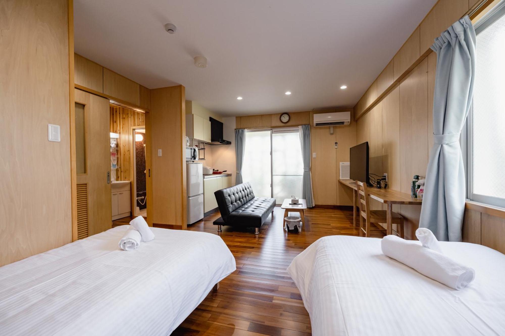 Guest House Kawamitsu Miyakojima  Exteriör bild