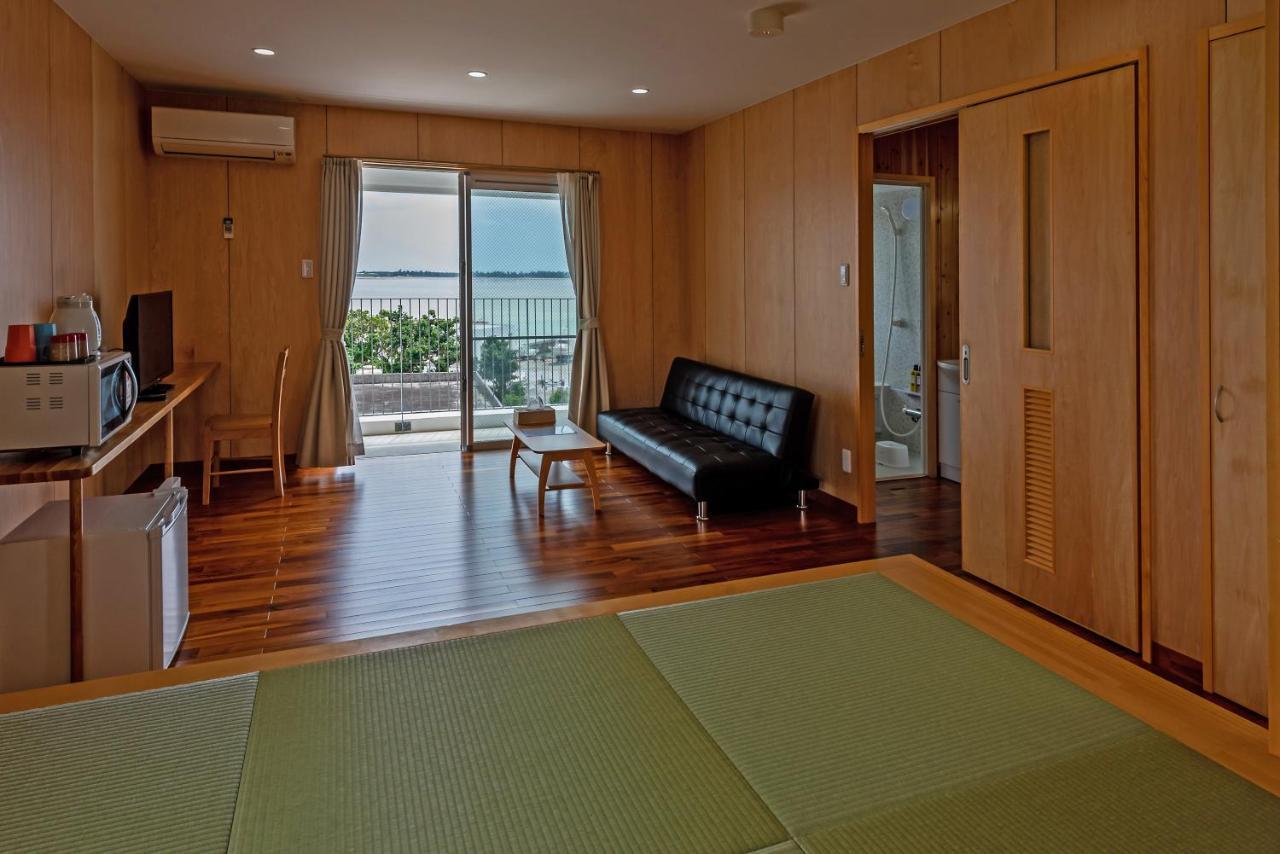 Guest House Kawamitsu Miyakojima  Exteriör bild